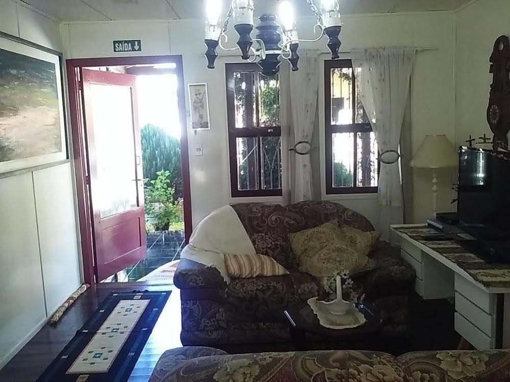 Pousada Hospedagem Rose'S Canela Bagian luar foto